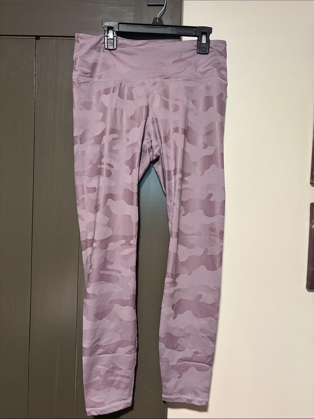 Women’s Purple Camo Active Leggings